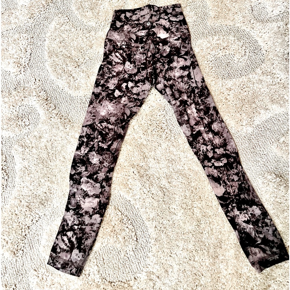 Lululemon Align high rise leggings Floral Chrome/Black Nulu size 2 25”